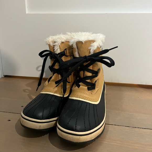 SOREL Tivoli Suede Buff Short LaceUp Snow Winter Boots Waterproof Insula… - Picture 1 of 12